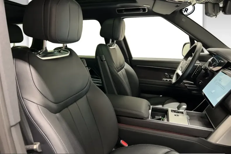 Land Rover Range Rover din 2025 cu 14.600 km - oferta LAN253134 - foto 6