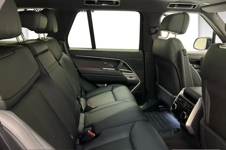 Land Rover Range Rover din 2025 cu 14.600 km - oferta LAN253134 - foto 8