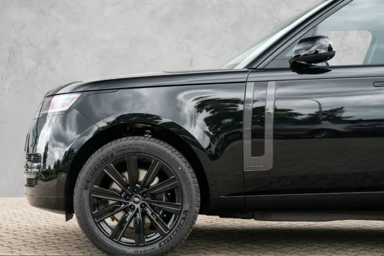 Land Rover Range Rover din 2025 cu 12.223 km - oferta LAN253135 - foto 18
