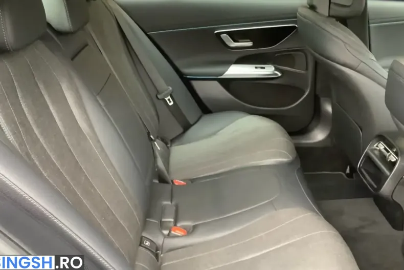 Mercedes-Benz E 200 (Clasa E) din 2025 cu 26.879 km - oferta MER253143 - foto 8