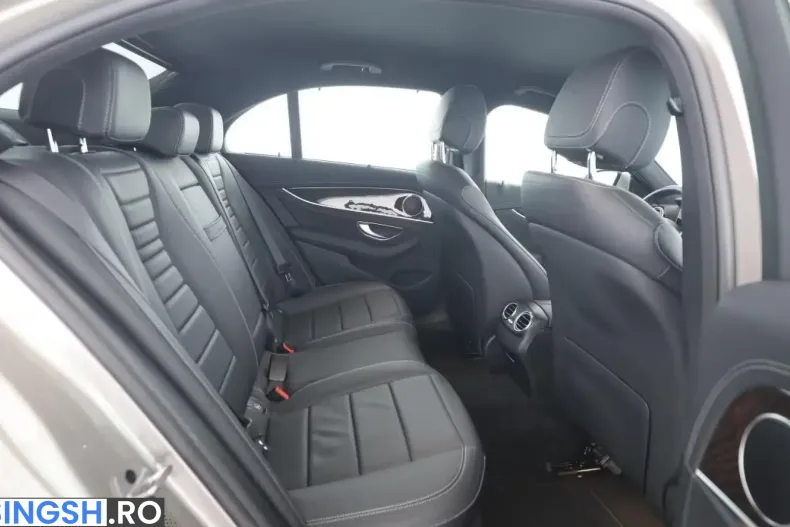 Mercedes-Benz E 220 (Clasa E) din 2022 cu 20.600 km - oferta MER253144 - foto 11