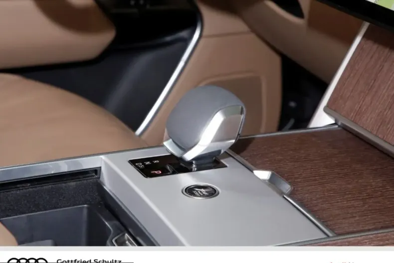 Land Rover Range Rover din 2024 cu 20.400 km - oferta LAN253148 - foto 11