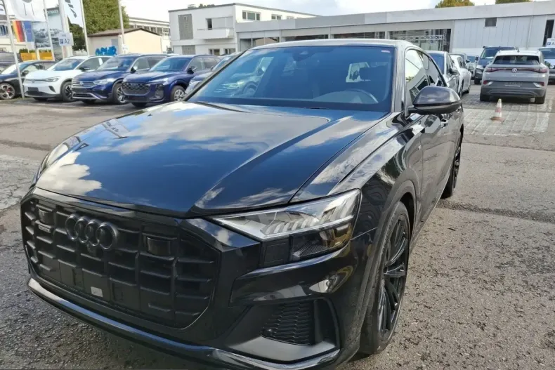 Audi Q8 din 2023 cu 69.299 km - oferta AUD253155 - foto 1
