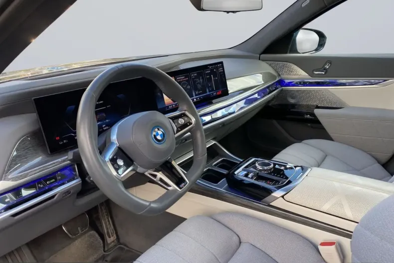 BMW i7 (Seria 7) din 2023 cu 54.072 km - oferta BMW253158 - foto 7