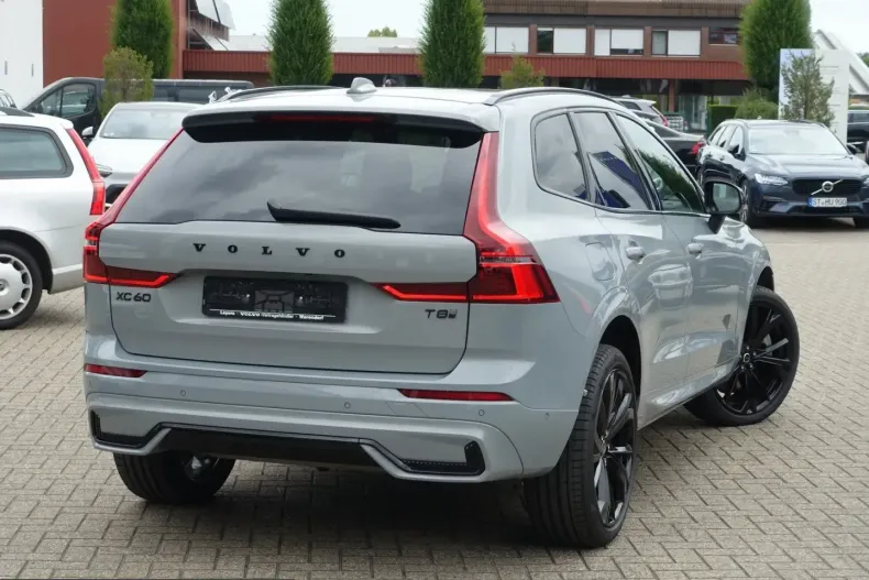 Volvo XC60 din 2025 cu 23.277 km - oferta VOL253159 - foto 2