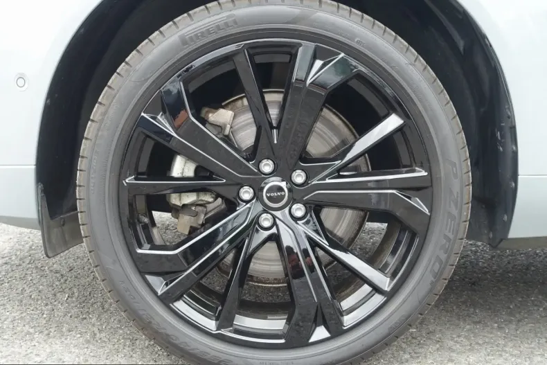 Volvo XC60 din 2025 cu 23.277 km - oferta VOL253159 - foto 7