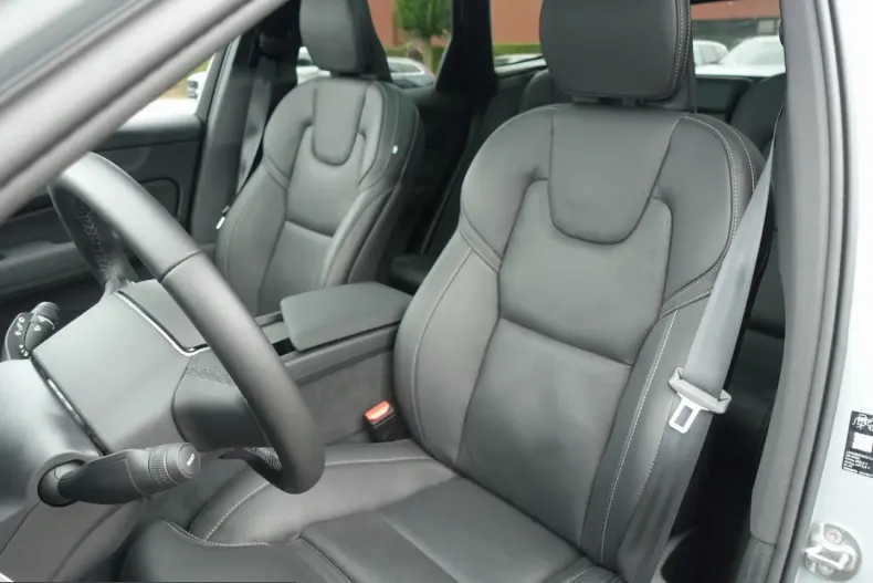 Volvo XC60 din 2025 cu 23.277 km - oferta VOL253159 - foto 11