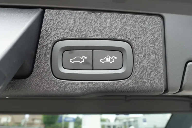 Volvo XC60 din 2025 cu 23.277 km - oferta VOL253159 - foto 29