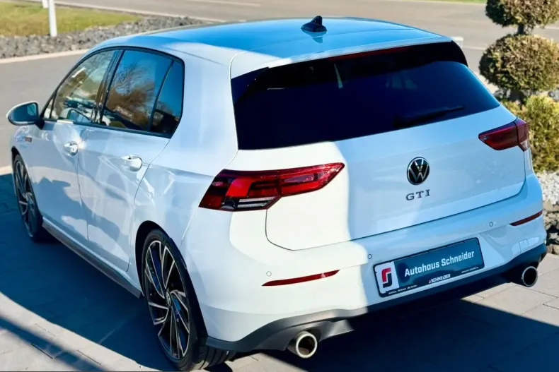 Volkswagen Golf din 2024 cu 22.406 km - oferta VOL253165 - foto 7