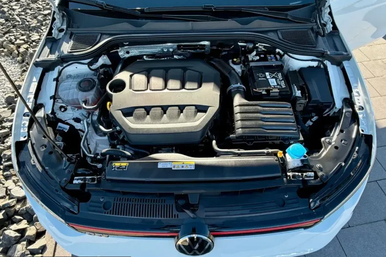 Volkswagen Golf din 2024 cu 22.406 km - oferta VOL253165 - foto 41
