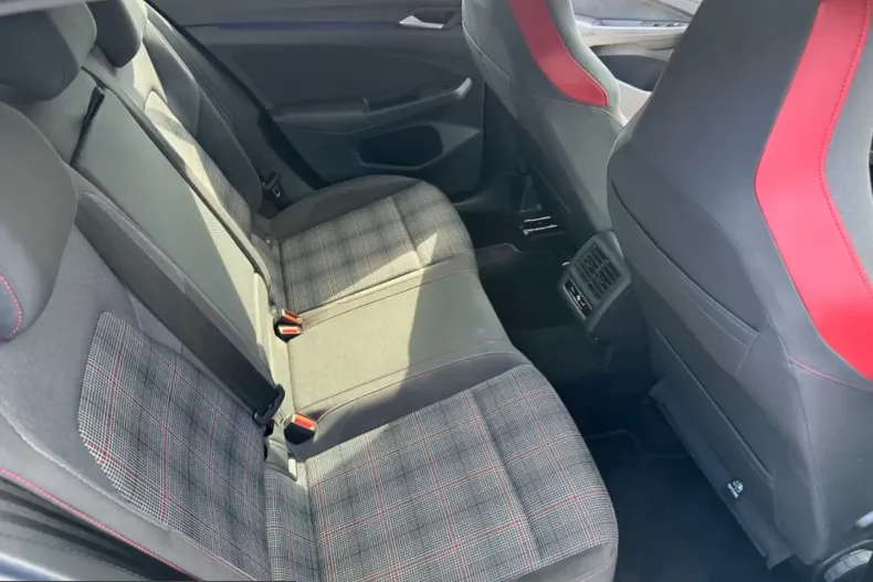 Volkswagen Golf din 2023 cu 49.998 km - oferta VOL253166 - foto 10