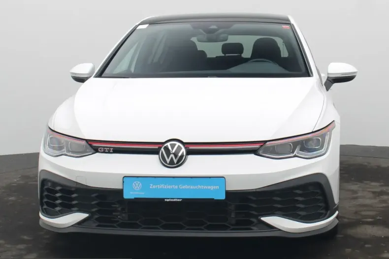 Volkswagen Golf din 2023 cu 62.500 km - oferta VOL253167 - foto 2