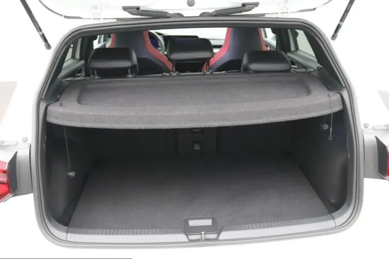 Volkswagen Golf din 2023 cu 62.500 km - oferta VOL253167 - foto 6