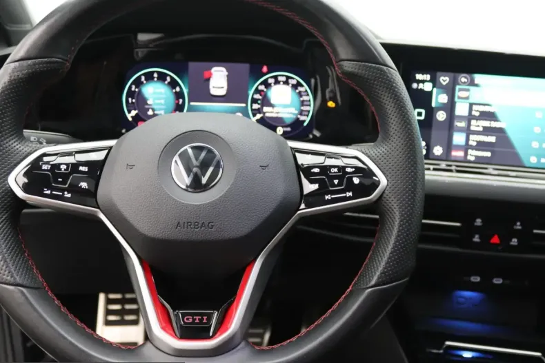 Volkswagen Golf din 2023 cu 62.500 km - oferta VOL253167 - foto 12
