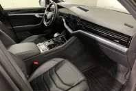 Volkswagen Touareg din 2023 cu 41.918 km - oferta VOL253184 - foto 4