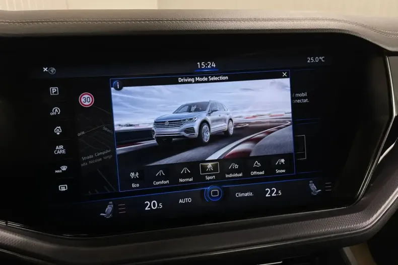 Volkswagen Touareg din 2023 cu 41.918 km - oferta VOL253184 - foto 18