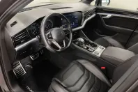 Volkswagen Touareg din 2023 cu 41.918 km - oferta VOL253184 - foto 33