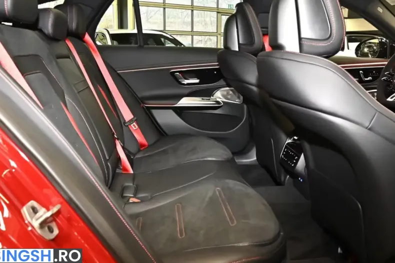 Mercedes-Benz E 53 AMG (Clasa E) din 2026 cu 12.900 km - oferta MER253198 - foto 10