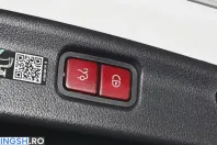 Mercedes-Benz C 300 (Clasa C) din 2025 cu 25.798 km - oferta MER253203 - foto 15