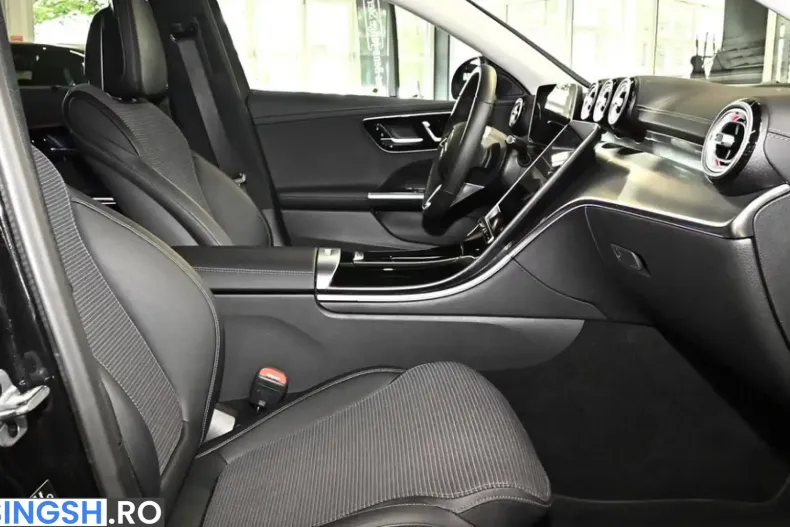 Mercedes-Benz C 300 (Clasa C) din 2026 cu 21.698 km - oferta MER253205 - foto 9