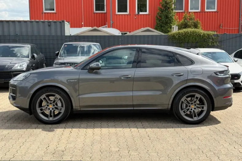 Porsche Cayenne din 2023 cu 84.000 km - oferta POR253219 - foto 9