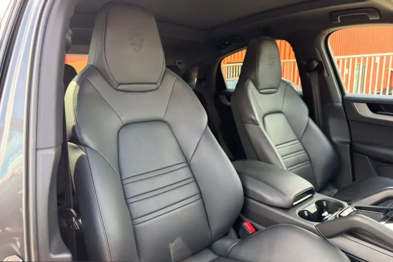 Porsche Cayenne din 2023 cu 84.000 km - oferta POR253219 - foto 29