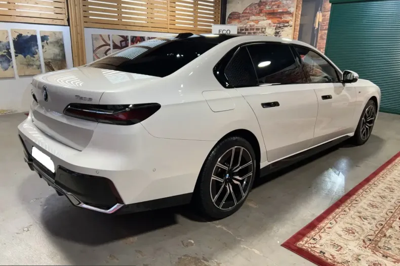 BMW 750 (Seria 7) din 2024 cu 31.850 km - oferta BMW253223 - foto 8