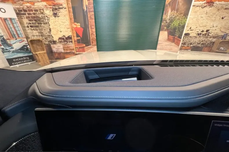 BMW 750 (Seria 7) din 2024 cu 31.850 km - oferta BMW253223 - foto 25