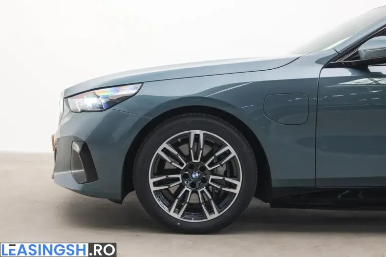 BMW 550 (Seria 5) din 2025 cu 27.111 km - oferta BMW253225 - foto 4