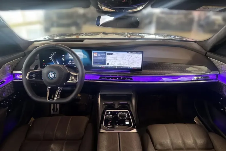 BMW M760 (Seria 7) din 2023 cu 41.092 km - oferta BMW253226 - foto 6