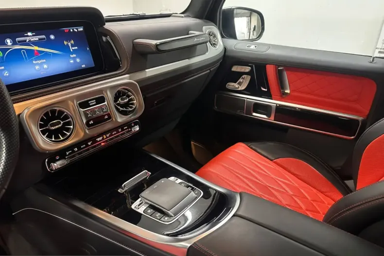 Mercedes-Benz G 450 (Clasa G) din 2024 cu 25.400 km - oferta MER253227 - foto 15