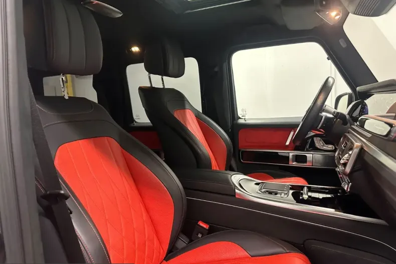 Mercedes-Benz G 450 (Clasa G) din 2024 cu 25.400 km - oferta MER253227 - foto 17