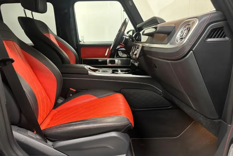 Mercedes-Benz G 450 (Clasa G) din 2024 cu 25.400 km - oferta MER253227 - foto 19