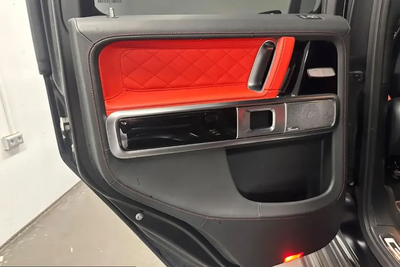 Mercedes-Benz G 450 (Clasa G) din 2024 cu 25.400 km - oferta MER253227 - foto 22