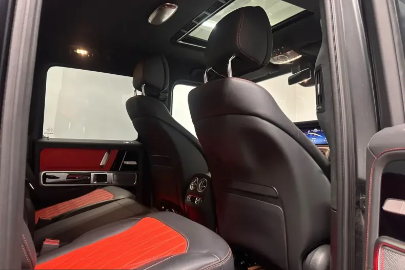 Mercedes-Benz G 450 (Clasa G) din 2024 cu 25.400 km - oferta MER253227 - foto 25