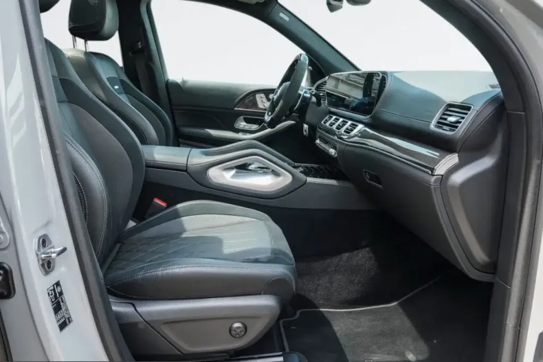 Mercedes-Benz GLE 53 AMG (Clasa GLE) din 2025 cu 25.000 km - oferta MER253234 - foto 5