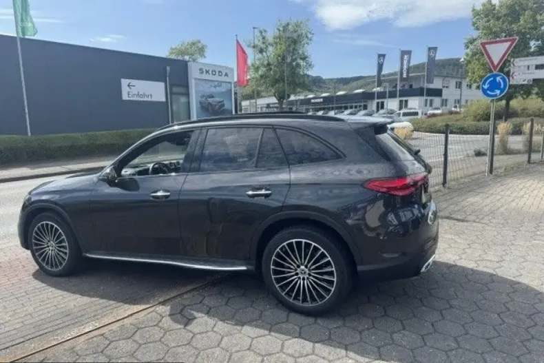 Mercedes-Benz GLC 220 (Clasa GLC) din 2025 cu 19.400 km - oferta MER253235 - foto 3
