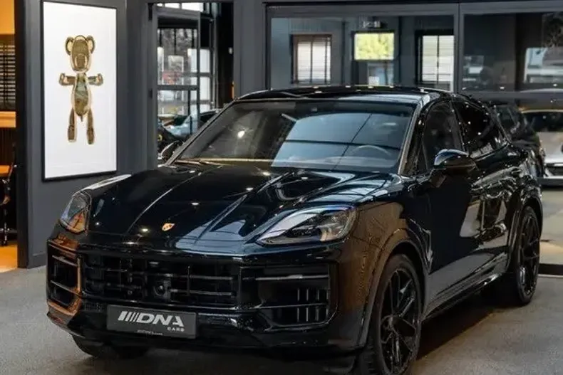 Porsche Cayenne din 2024 cu 26.123 km - oferta POR253242 - foto 22