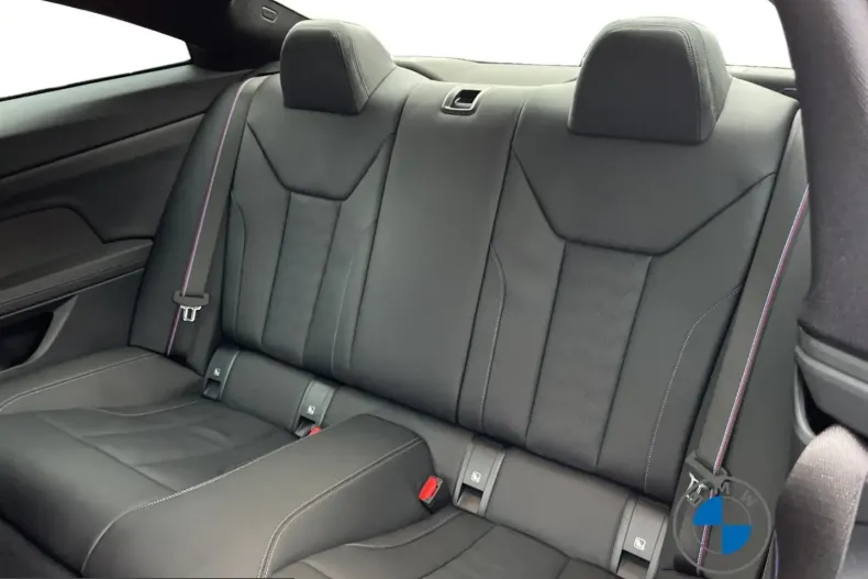 BMW M4 (Seria 4) din 2025 cu 24.677 km - oferta BMW253243 - foto 14