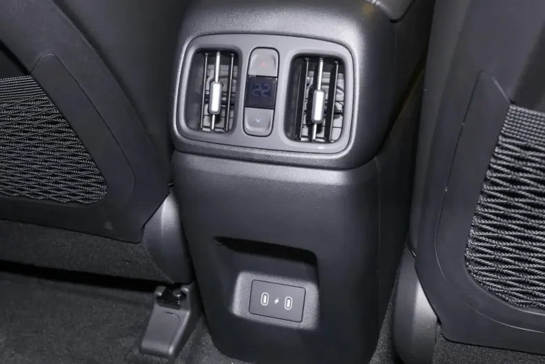Hyundai Tucson din 2025 cu 37.140 km - oferta HYU253251 - foto 22