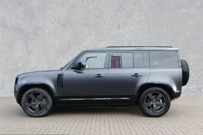 Land Rover Defender din 2024 cu 20.399 km - oferta LAN253254 - foto 6