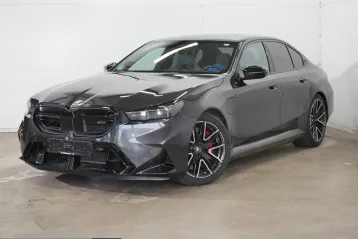 BMW M5 din 2025 - oferta BMW253256