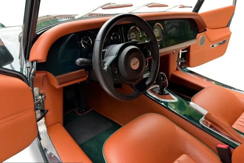 Morgan Plus 6 din 2024 cu 3.400 km - oferta MOR253262 - foto 2