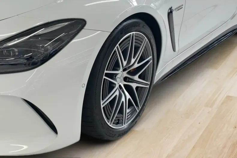Mercedes-Benz AMG GT (Clasa GT) din 2025 cu 19.425 km - oferta MER253265 - foto 5