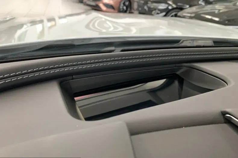 Mercedes-Benz AMG GT (Clasa GT) din 2025 cu 19.425 km - oferta MER253265 - foto 19