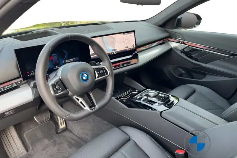 BMW 530 (Seria 5) din 2025 cu 1.448 km - oferta BMW253272 - foto 8