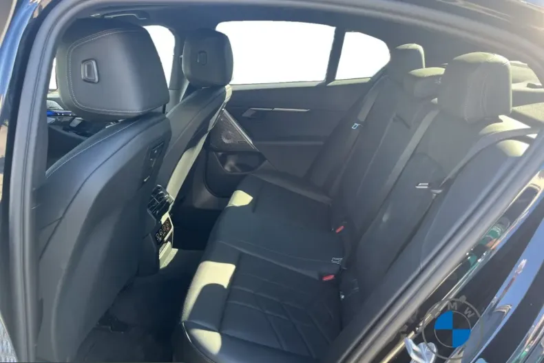 BMW 540 (Seria 5) din 2025 cu 19.670 km - oferta BMW253273 - foto 14