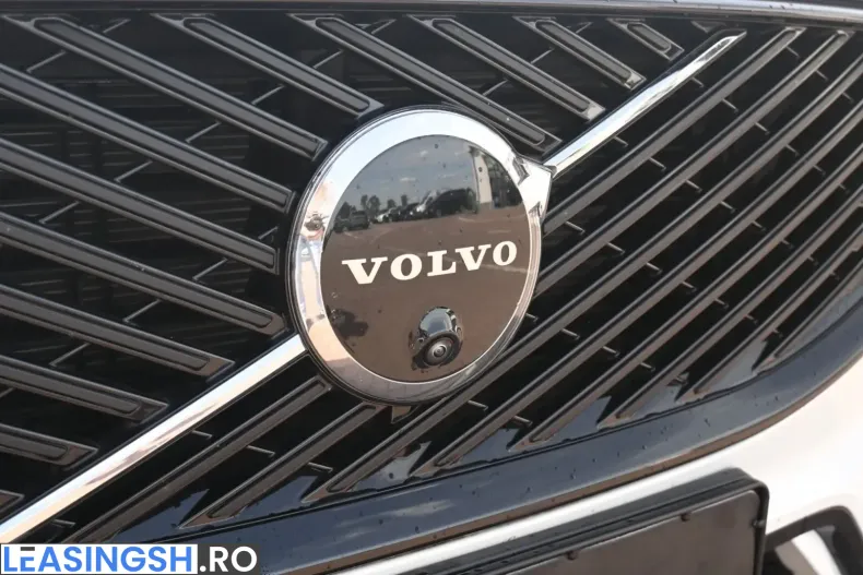 Volvo XC60 din 2025 cu 12.100 km - oferta VOL253282 - foto 10