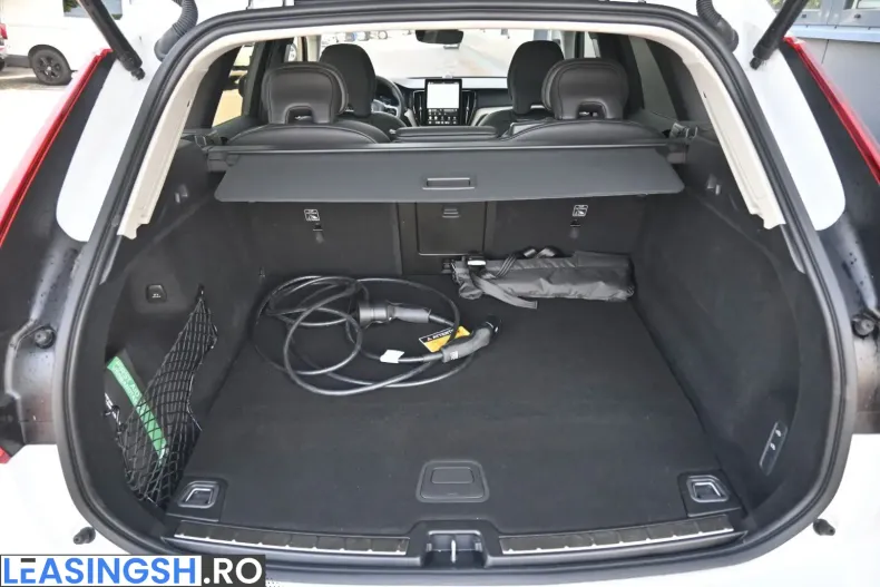 Volvo XC60 din 2025 cu 12.100 km - oferta VOL253282 - foto 16
