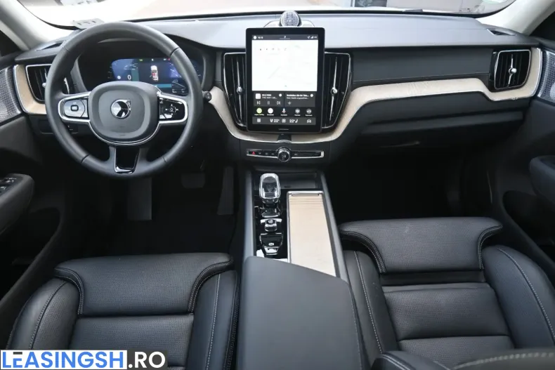 Volvo XC60 din 2025 cu 12.100 km - oferta VOL253282 - foto 19